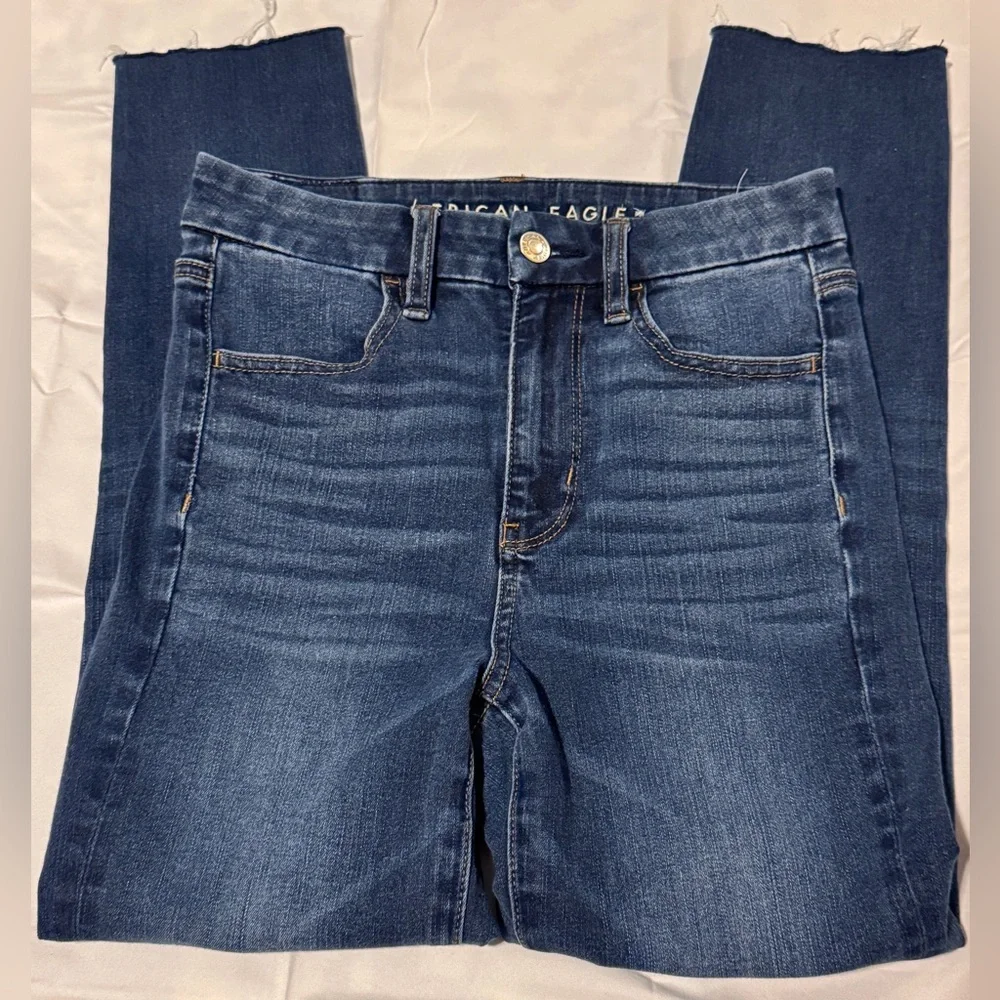 American Eagle Raw Hem Curvy Super Hi-Rise Jegging Next Level Stretch Size 2 EUC